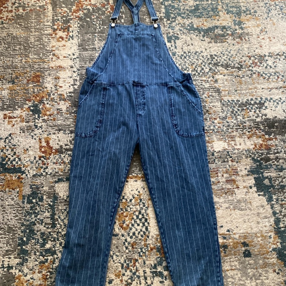 Fun overalls for summer. These were used in photo shoot only! NOT JEAN material.